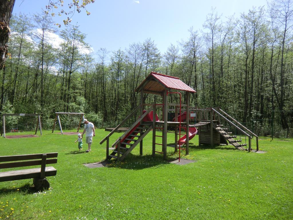 Kaspar Haus Kmb Seeblick Appartement Am Ossiacher See Mit Direktem Seezugang, Hallenbad Bodensdorf Exterior photo
