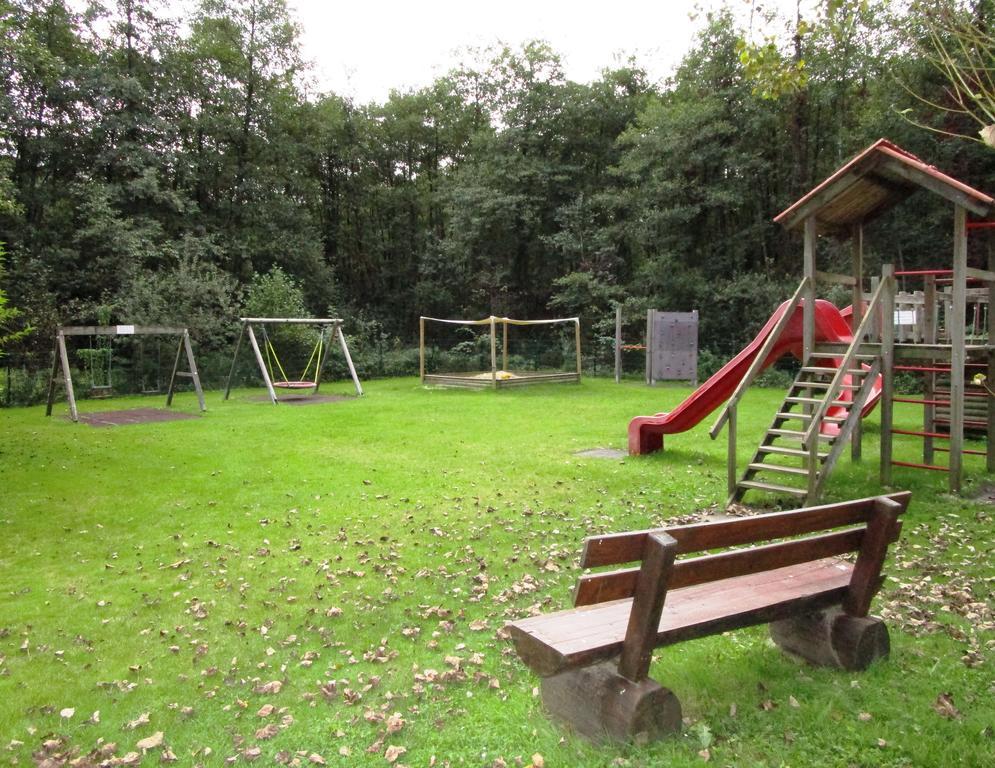 Kaspar Haus Kmb Seeblick Appartement Am Ossiacher See Mit Direktem Seezugang, Hallenbad Bodensdorf Exterior photo